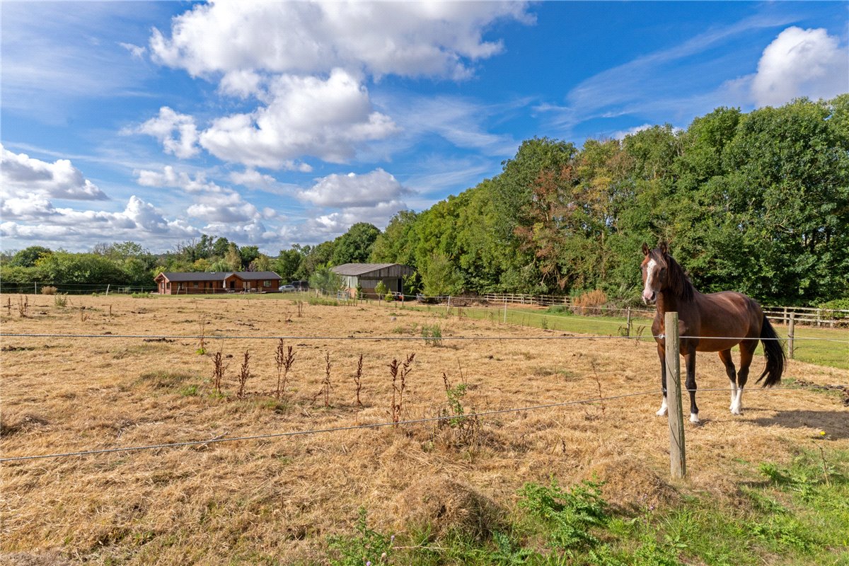3 bedroom house, Station Road, Tilbrook PE28 - Available