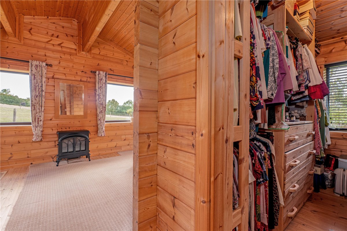 3 bedroom house, Station Road, Tilbrook PE28 - Available