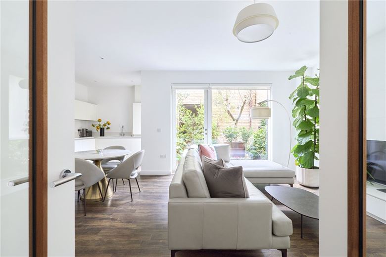 3 bedroom house, Windmill Drive, Trumpington CB2 - Sold STC