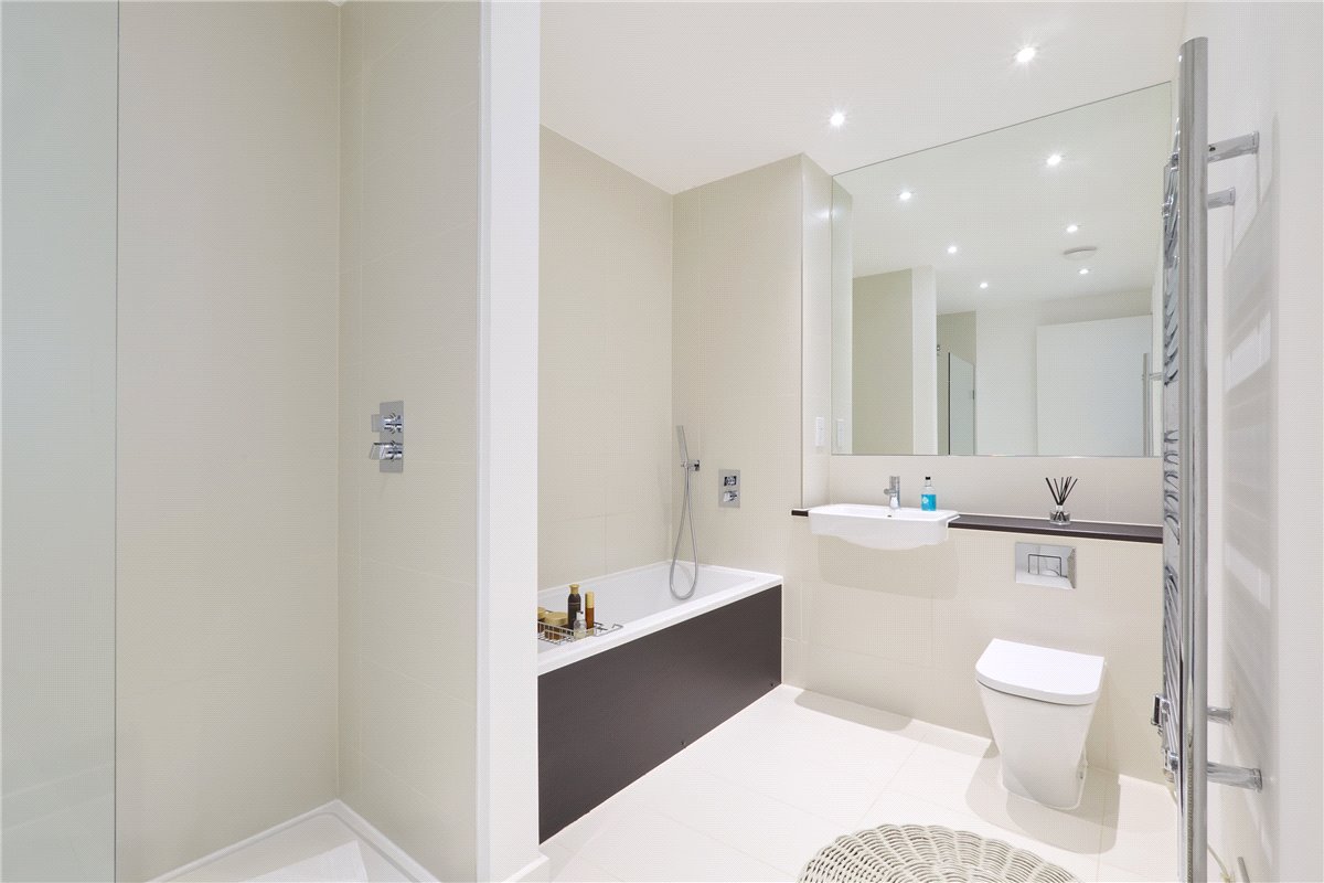 3 bedroom house, Windmill Drive, Trumpington CB2 - Sold STC