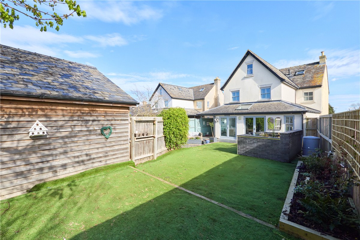 5 bedroom house, Water Lane, Oakington CB24 - Available