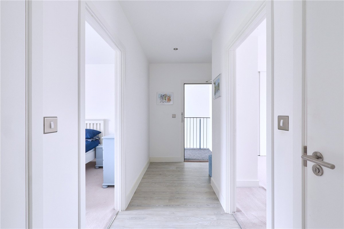 2 bedroom flat, Knightly Avenue, Cambridge CB2 - Available