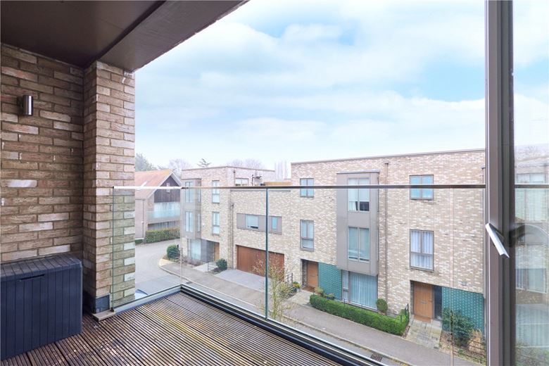 2 bedroom flat, Knightly Avenue, Cambridge CB2 - Available