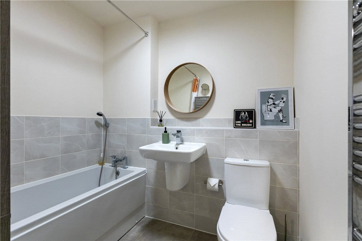 2 bedroom flat, Osprey Drive, Trumpington CB2 - Available