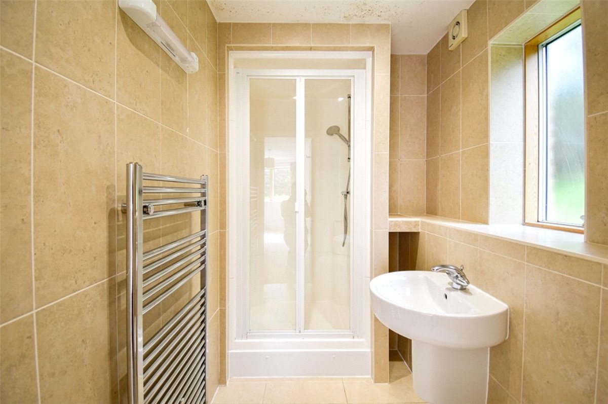 3 bedroom flat, Wessex Court, 21 Queen Ediths Way CB1 - Available