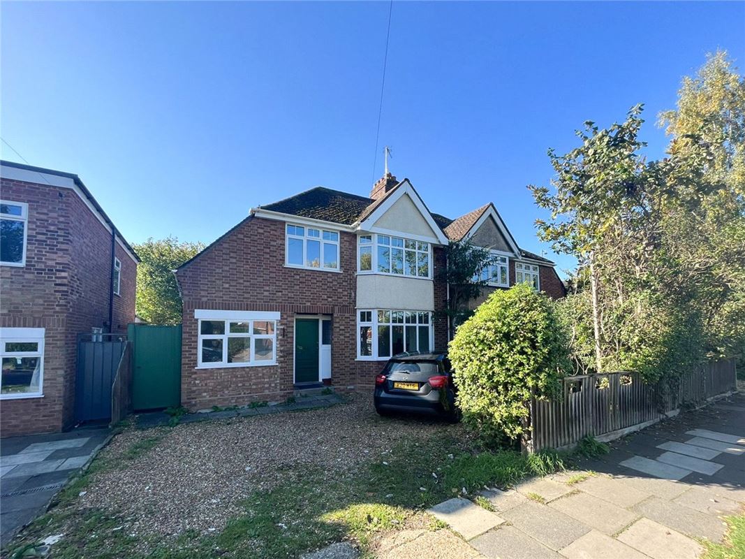 4 bedroom house, Gilbert Road, Cambridge CB4
