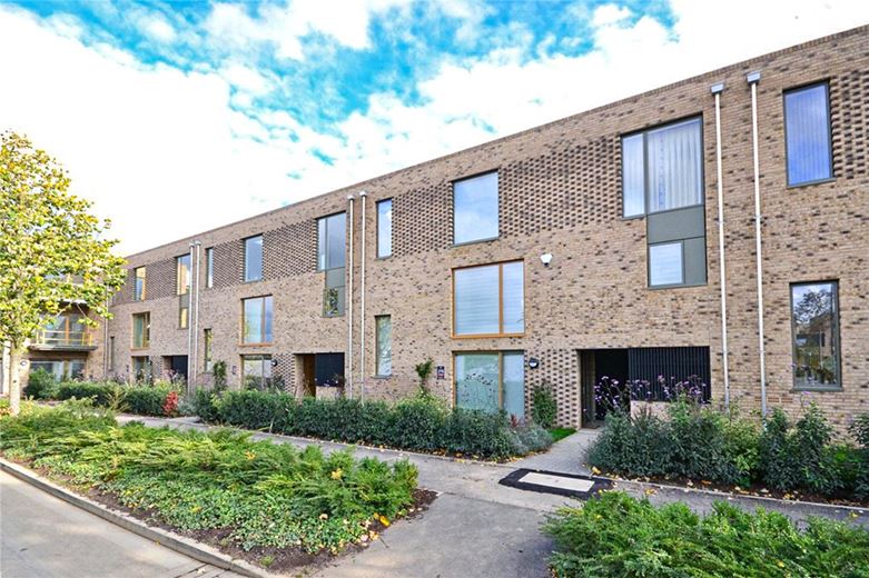 3 bedroom house, Hobson Avenue, Trumpington CB2 - Let Agreed