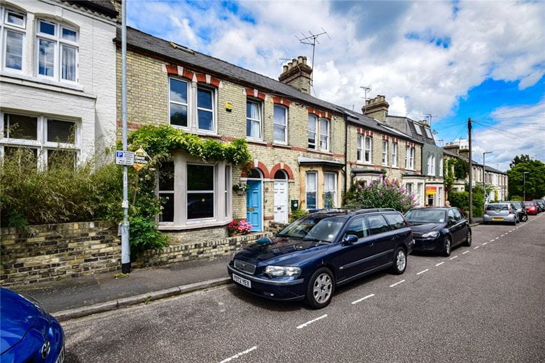 1 bedroom flat, Carlyle Road, Cambridge CB4 - Available