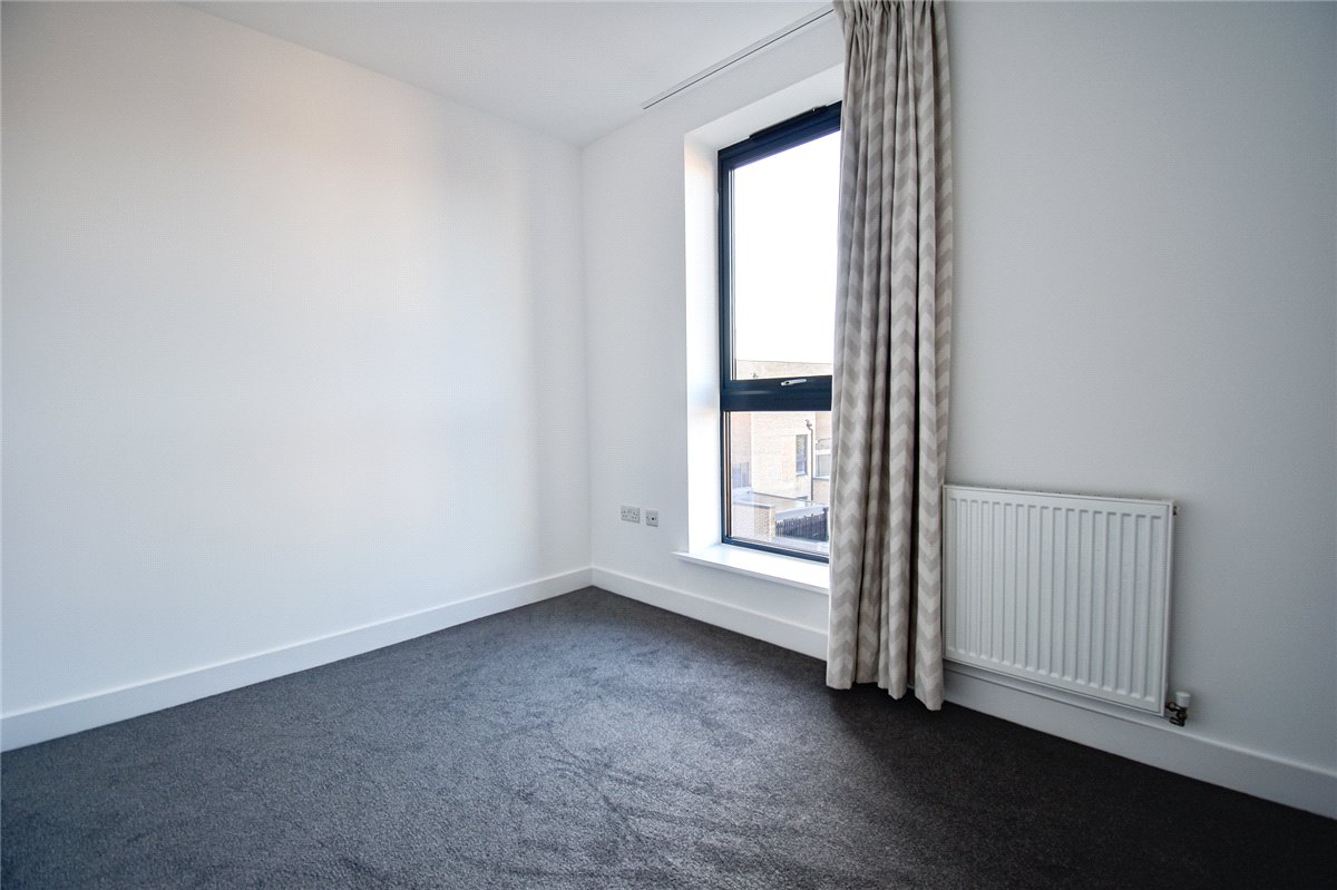 3 bedroom house, Whittle Avenue, Trumpington CB2