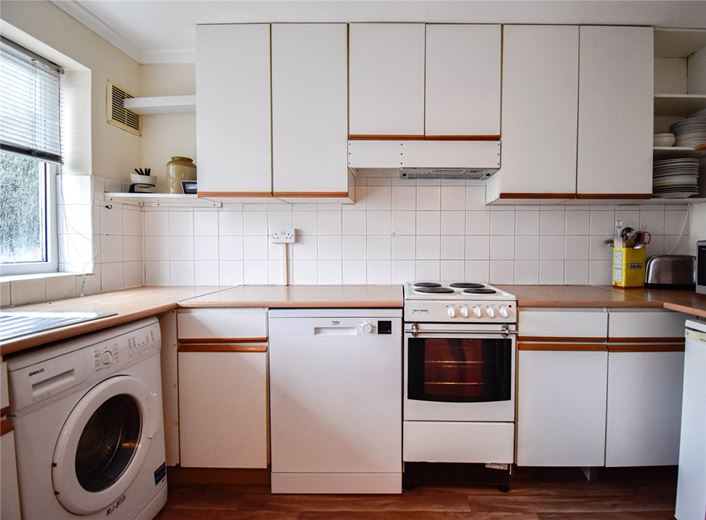 2 bedroom house, Gainsborough Close, Cambridge CB4 - Let Agreed