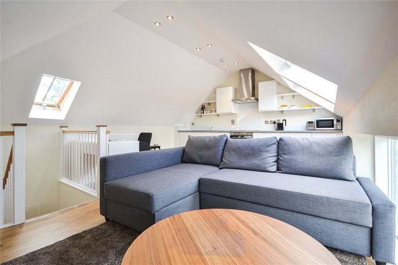 1 bedroom flat, Abbey Road, Cambridge CB5 - Let Agreed