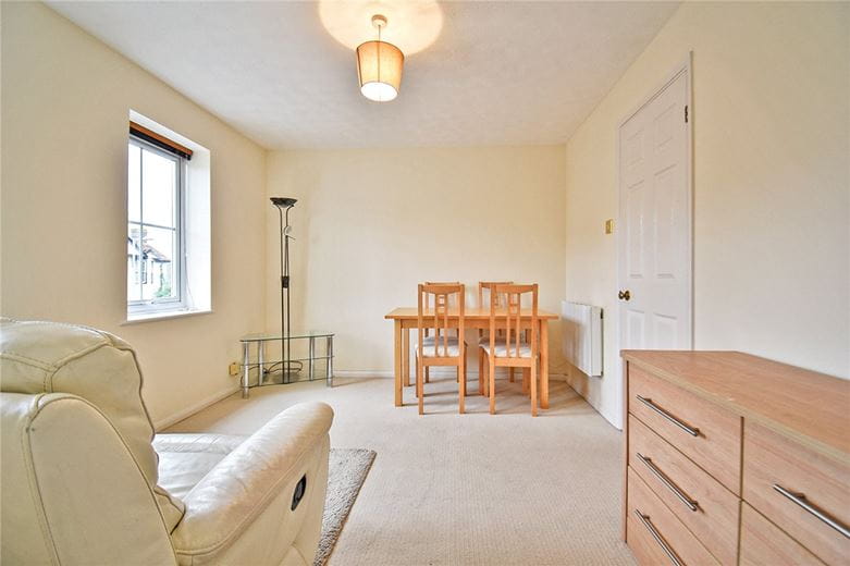 1 bedroom flat, Sames Court, Cottenham CB24 - Let Agreed