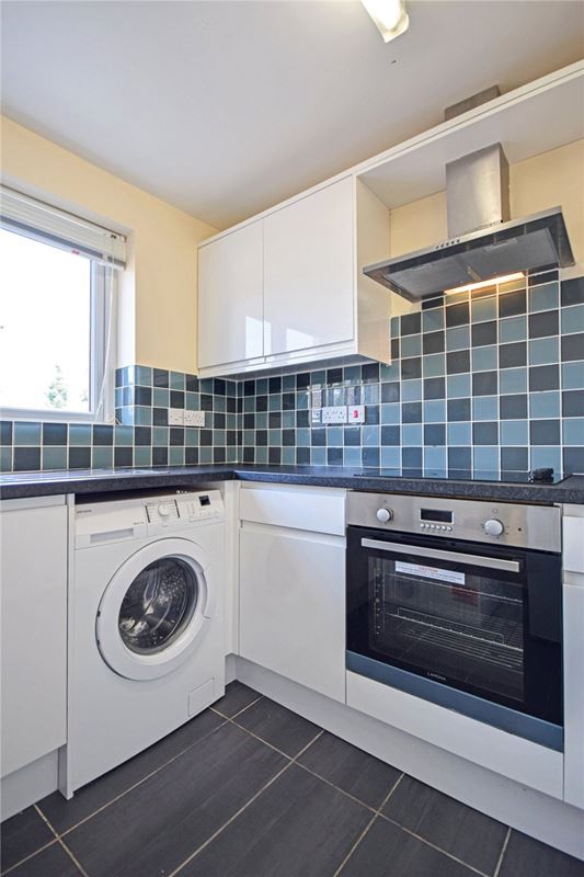 2 bedroom flat, Elmfield Road, Cambridge CB4