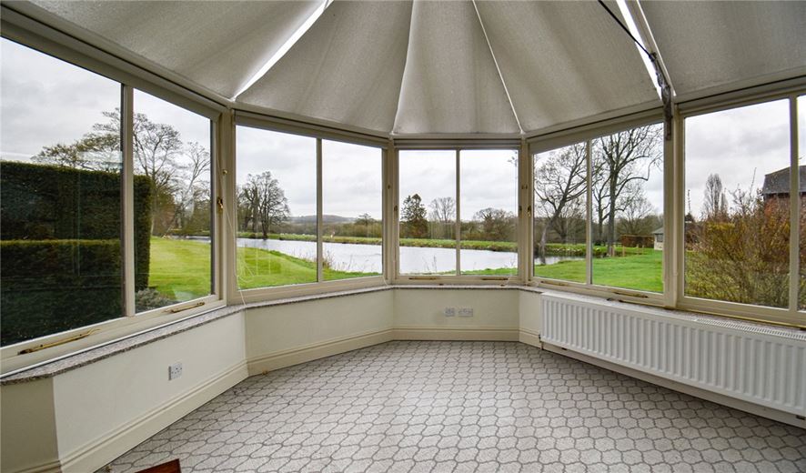 3 bedroom cottage, Place Farm, Off Upend Road CB8 - Available
