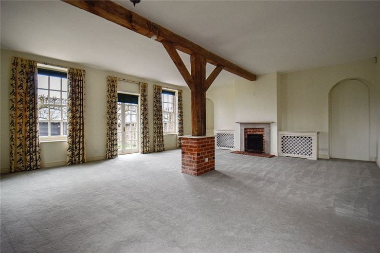 3 bedroom cottage, Place Farm, Off Upend Road CB8 - Available