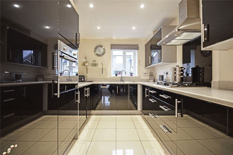 3 bedroom house, Spitfire Road, Upper Cambourne CB23