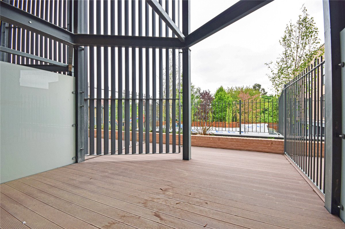 2 bedroom flat, Flamsteed Close, Cambridge CB1 - Let Agreed