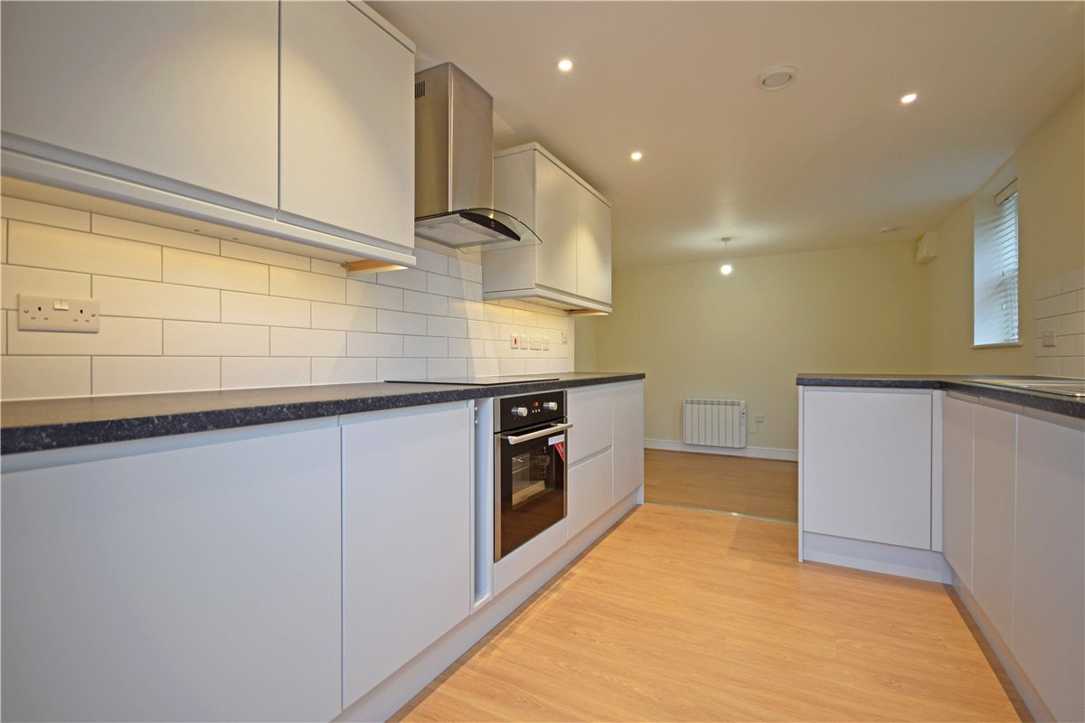 1 bedroom flat, The Courtyard, 49 Market Street CB7