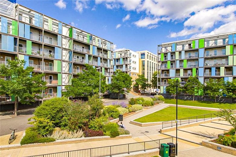 2 bedroom flat, Warren Close, Cambridge CB2 - Let Agreed