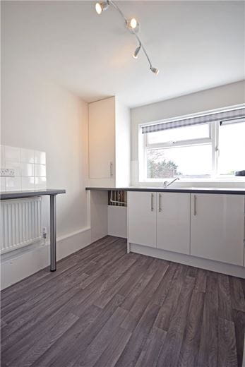 2 bedroom flat, Brooke Avenue, Saffron Walden CB10 - Let Agreed