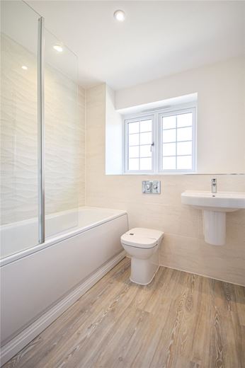 2 bedroom house, Woodfield Road, Highfields Caldecote CB23