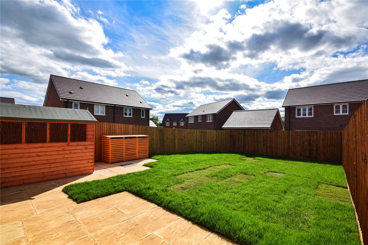 2 bedroom house, Woodfield Road, Highfields Caldecote CB23