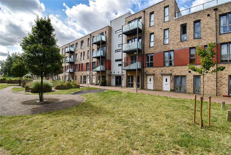 2 bedroom flat, Fitzgerald Place, Cambridge CB4 - Let Agreed