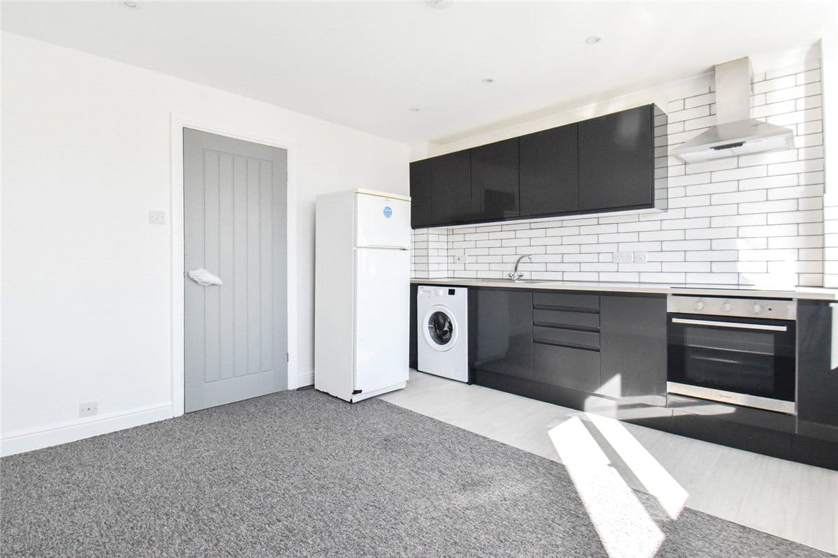 2 bedroom flat, Milton Road, Cambridge CB4