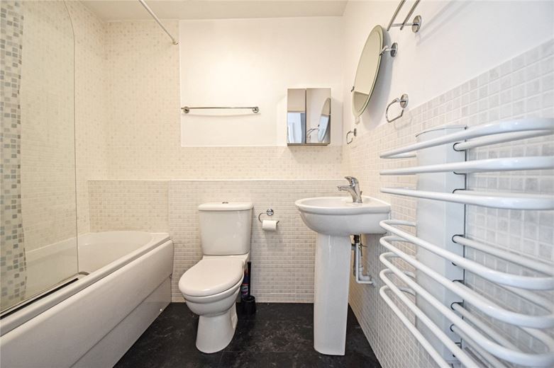 1 bedroom flat, Pearl Close, Cambridge CB4 - Let Agreed