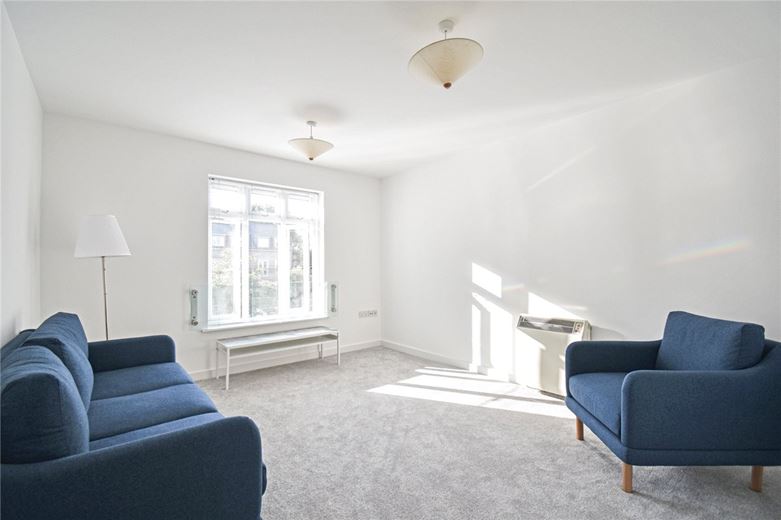 1 bedroom flat, Pearl Close, Cambridge CB4 - Let Agreed
