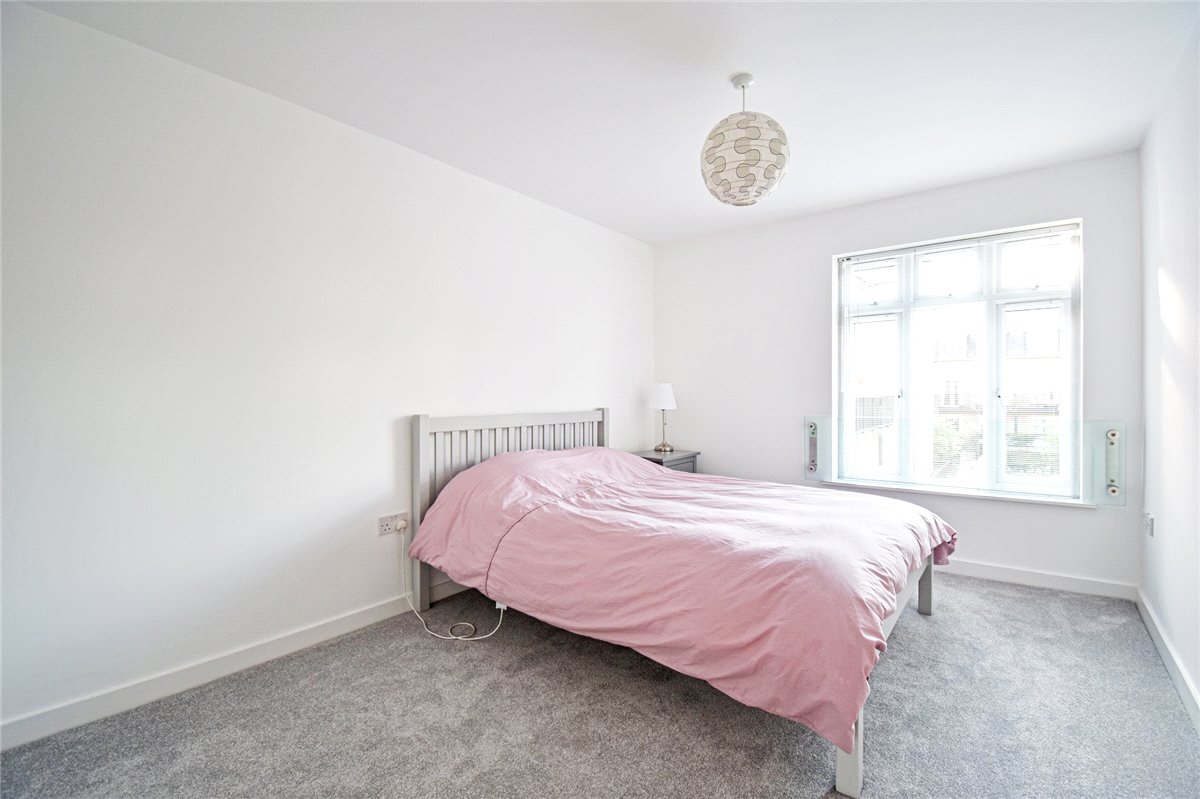 1 bedroom flat, Pearl Close, Cambridge CB4 - Let Agreed