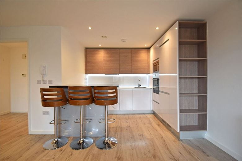 2 bedroom flat, Marque House, 143 Hills Road CB2 - Let Agreed