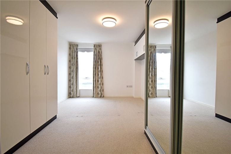 2 bedroom flat, Marque House, 143 Hills Road CB2 - Let Agreed
