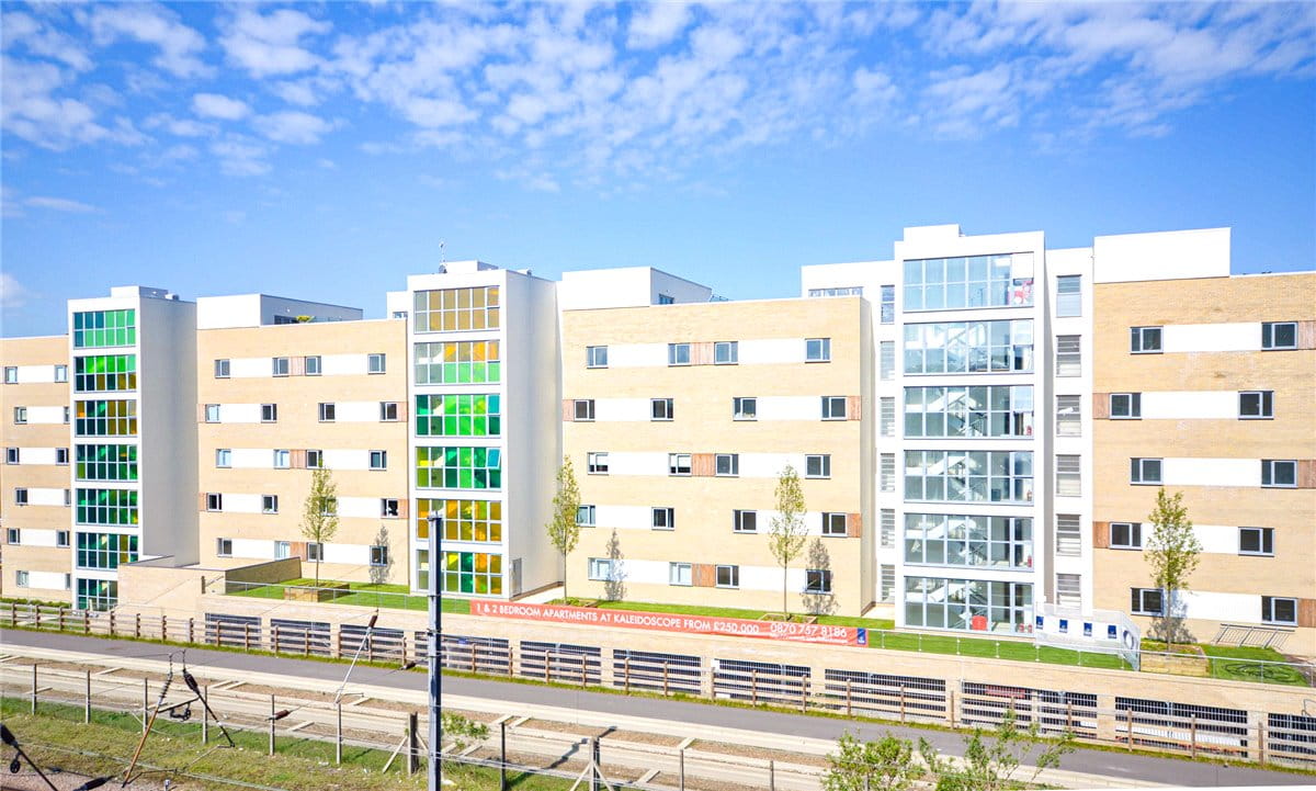 2 bedroom flat, Glenalmond Avenue, Cyan Building CB2