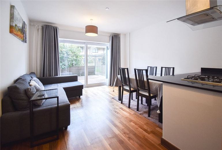 2 bedroom flat, Flamsteed Close, Cambridge CB1 - Available