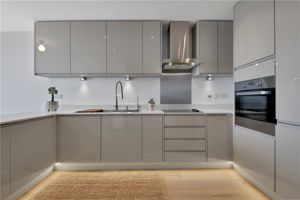 1 bedroom flat, 4 Station Square, Cambridge CB1 - Available