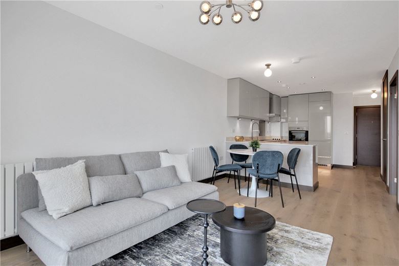 1 bedroom flat, 4 Station Square, Cambridge CB1 - Let Agreed