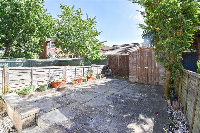 2 bedroom house, Lucerne Close, Cambridge CB1