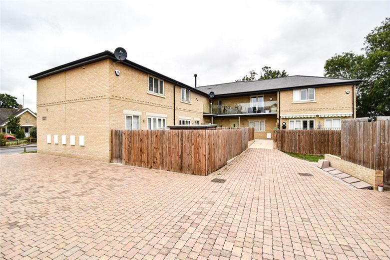 2 bedroom house, Orchard Mews, Cambridge Road CB24 - Let Agreed