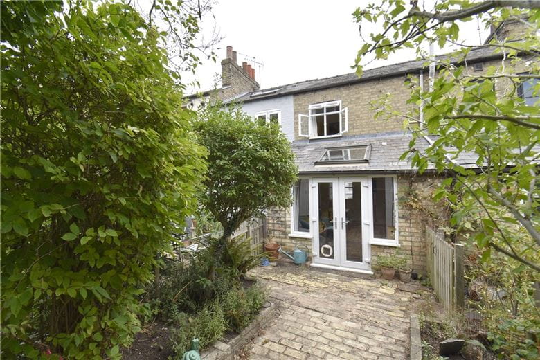 2 bedroom house, Albert Street, Cambridge CB4 - Available