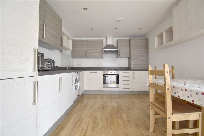 2 bedroom flat, Pym Court, Cromwell Road CB1 - Let Agreed