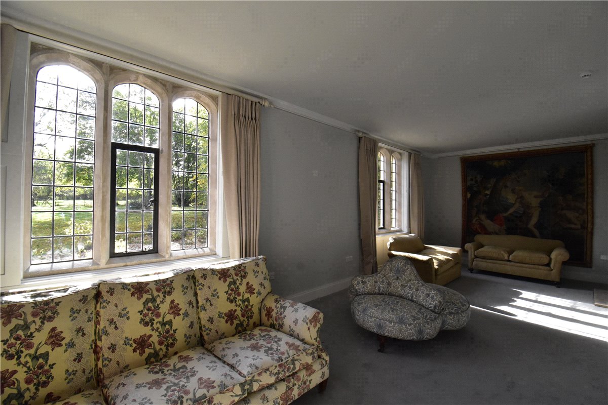 6 bedroom house, Newmarket Road, Kirtling CB8