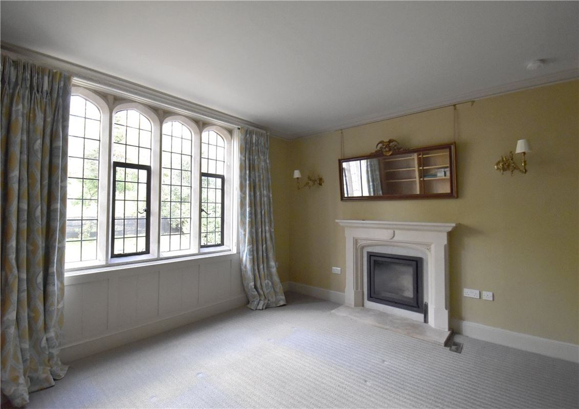 6 bedroom house, Newmarket Road, Kirtling CB8