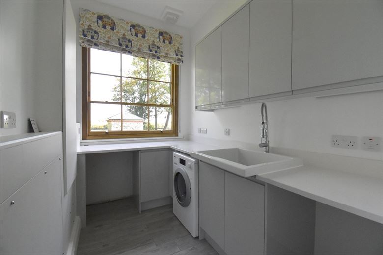 6 bedroom house, Newmarket Road, Kirtling CB8