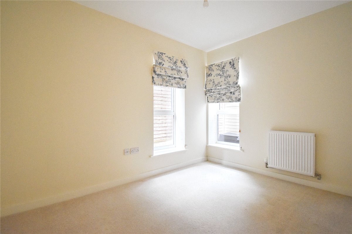 1 bedroom flat, Perne Close, Cambridge CB1 - Let Agreed
