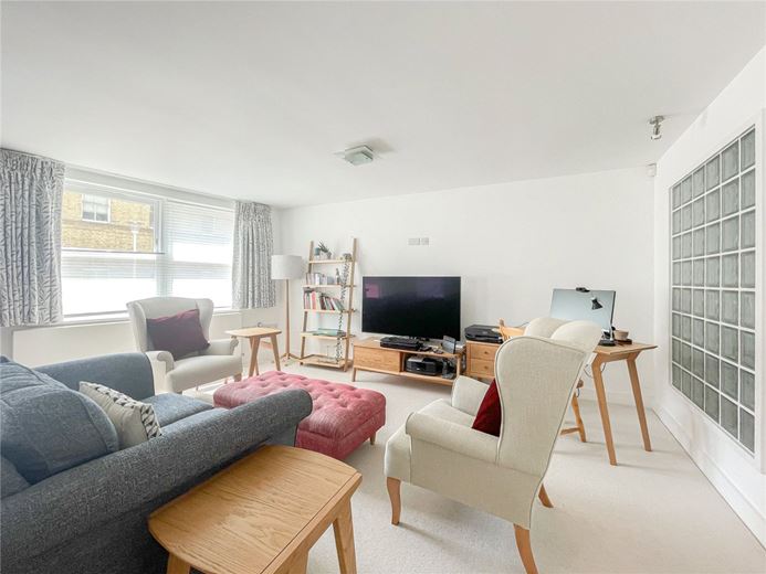 2 bedroom flat, Kings Keep, 66 Castle Street CB3