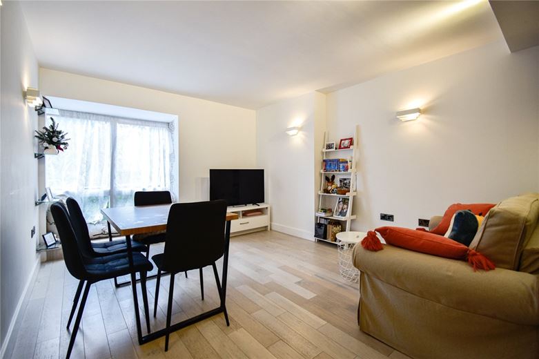 1 bedroom flat, Riverside Place, Cambridge CB5 - Let Agreed