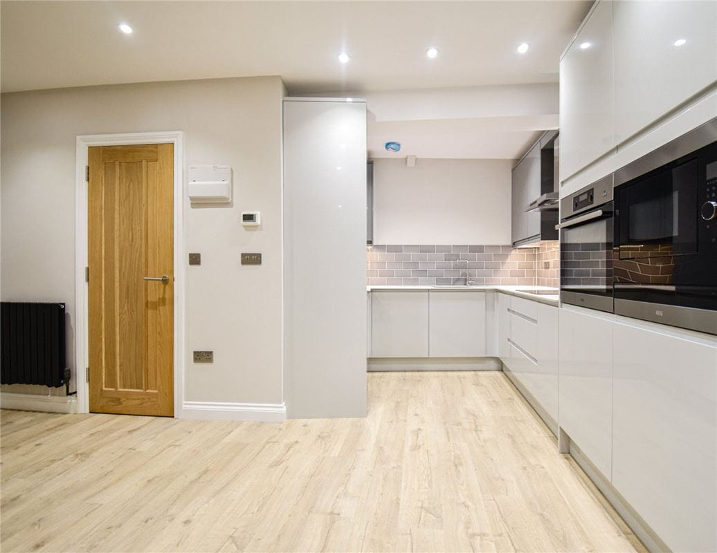 2 bedroom flat, High Street, Cottenham CB24