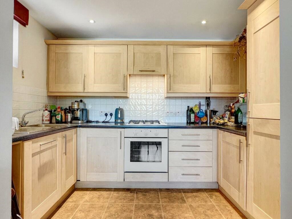 2 bedroom flat, Brookwood House, 226a Histon Road CB4 - Let Agreed