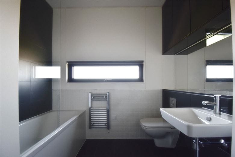 5 bedroom house, Lockhart Way, Northstowe CB24 - Available